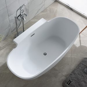 What are the advantages and disadvantages of bathtubs made of different materials?