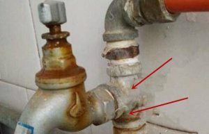 Super practical faucet rust removal method!