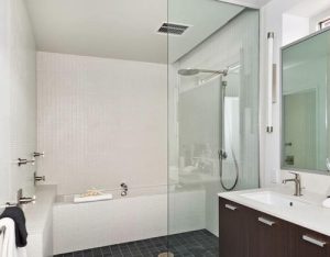 Toilet glass partition 6 decoration precautions