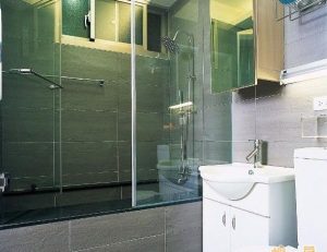 How about bathroom glass partition? It’s beautiful without shrinking the bathroom space, aren’t you excited?