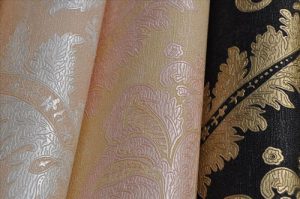 The advantages and disadvantages of pure paper wallpaper pure paper wallpaper and non-woven wallpaper which is good