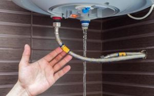 Water heater how to prevent leakage of electricity