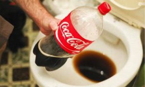 How to use Coca-Cola to remove dirt