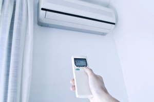 What do I need to focus on when using a variable frequency air conditioner?