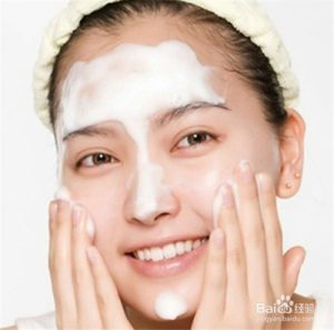 How to wash your face without cleanser What is the exact way to wash your face