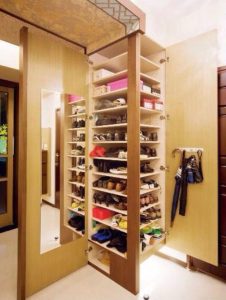 Climbing up and down the storage “high” cabinet creative design easily improve space utilization