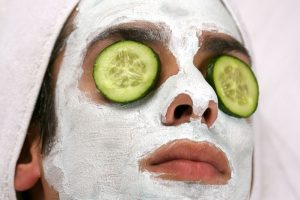 The effect and function of cucumber mask