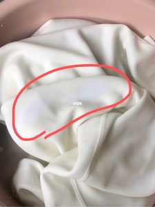 How to do if there are white spots on the clothes that can’t be washed