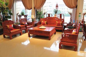 Home mahogany furniture nursing strategy summer focus on dehumidification winter to humidify