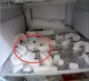 What to do if the refrigerator freezes too thick How to quickly remove the ice