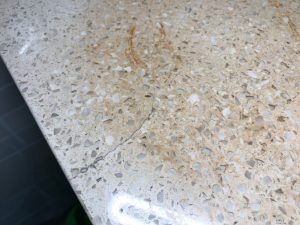 Is the cabinet quartz stone countertop installation easy to crack?