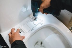 How to install the toilet? How to replace the toilet lid?