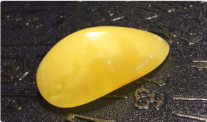 How to identify beeswax stone identification method introduction