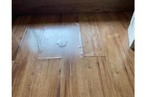 A clever way to clean wood floors