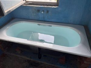 How to install a bathtub and what is the maintenance method of the bathtub